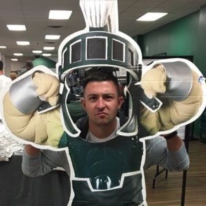 Meet your Posher, Karl